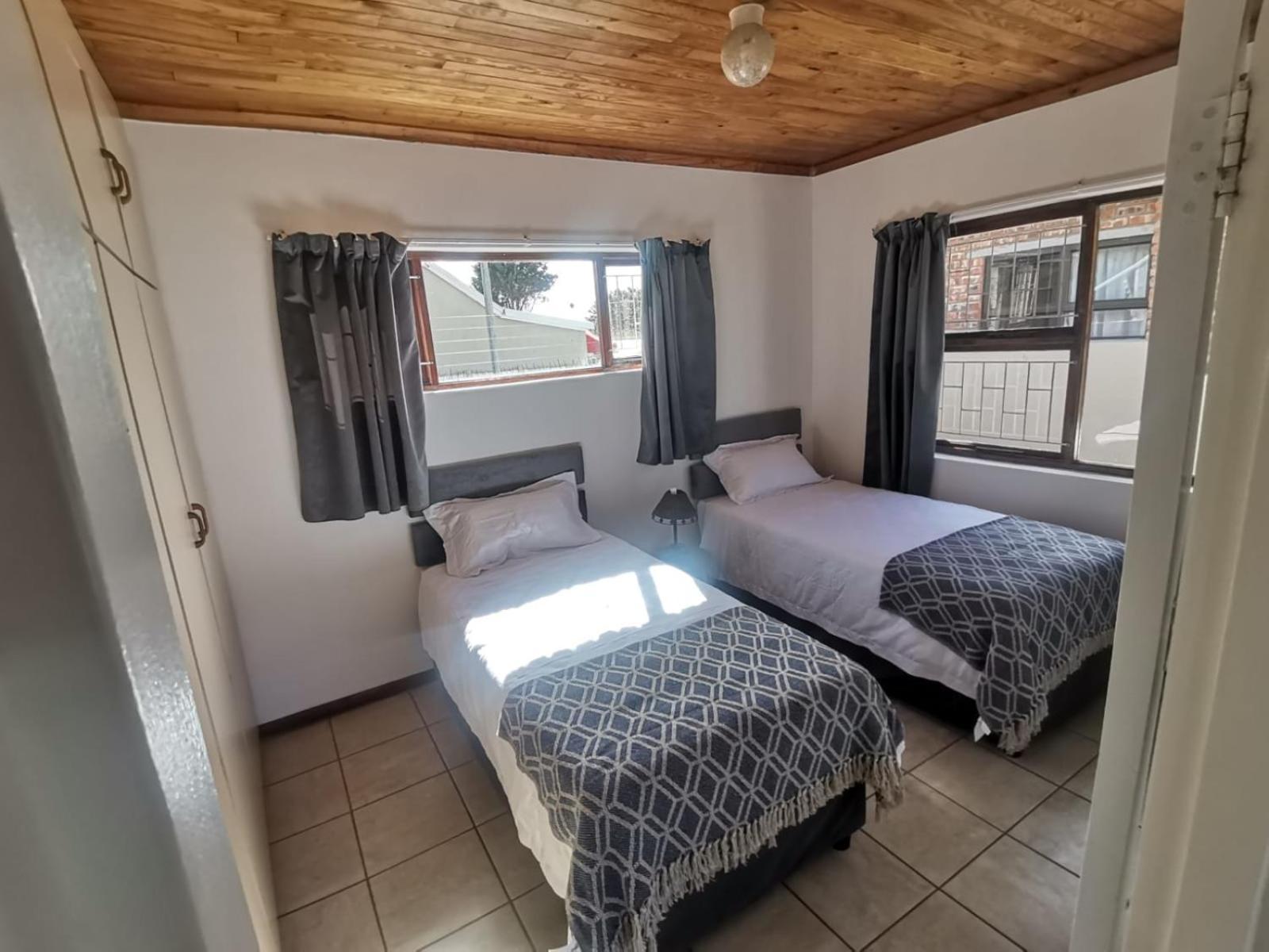 Albatross Apartment *